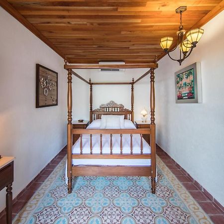 Hotel La Casa De Las Sirenas 틀라코탈판 외부 사진