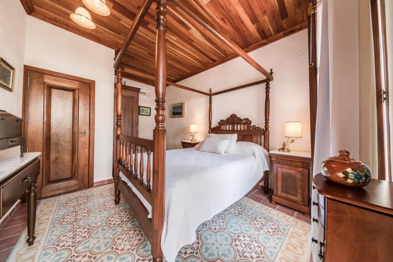 Hotel La Casa De Las Sirenas 틀라코탈판 외부 사진